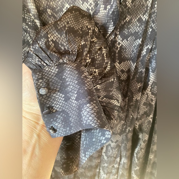 Anine Bing Renee snake print silk blouse Size S pristine condition